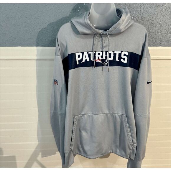 New England Patriots Nike Gray Sideline Team Performance Pullover Hoodie - Picture 5 of 12